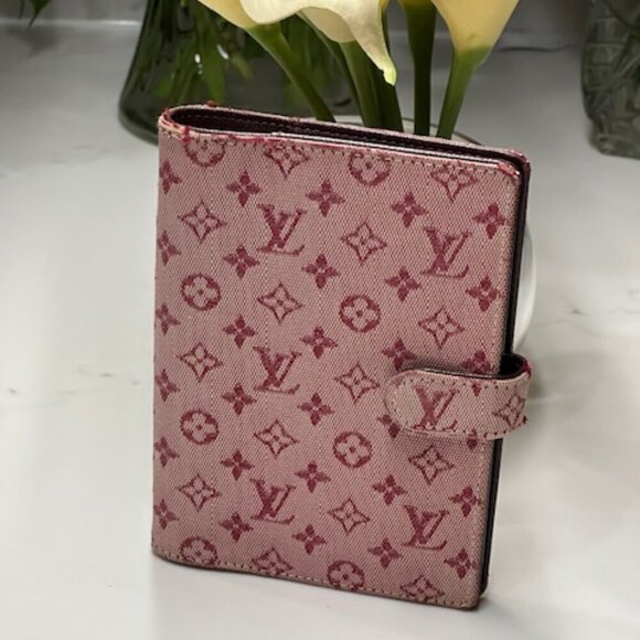 Louis Vuitton Monogram Agenda  Cerise (Cherry) + 2026 calendar sheets - Picture 4 of 10